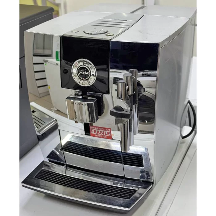 Кофемашина Jura Impressa J9 Chrome One Touch Б/У